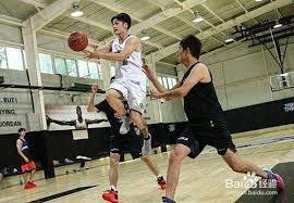 中超-奥古斯托补时破门 青岛海牛主场平山东泰山