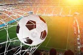 攻入里昂队史欧战第500球，托利索上演职业生涯首次帽子戏法