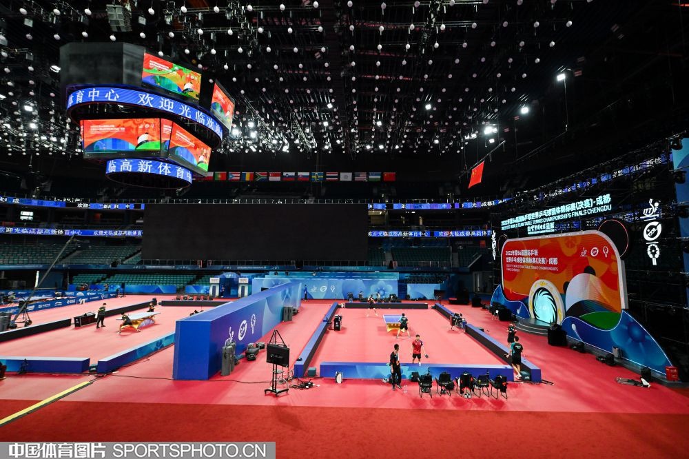 詹姆斯抓紧！骑士122-131森林狼，米切尔30+7+8空砍